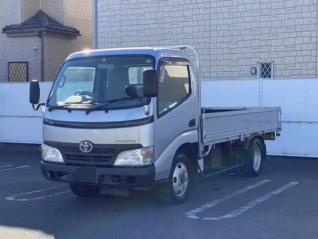 トヨタ トヨエース 小型 平ボディ 床鉄板 BDG-XZU538 の中古トラック【車両No.137849】