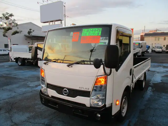日産 アトラス 小型 平ボディ 床鉄板 CBF-SQ2F24 の中古トラック【車両No.137847】