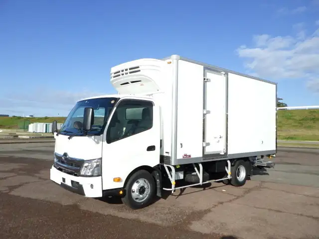 日野 デュトロ 小型 冷凍冷蔵 パワーゲート 床アルミ の中古トラック【車両No.138309】