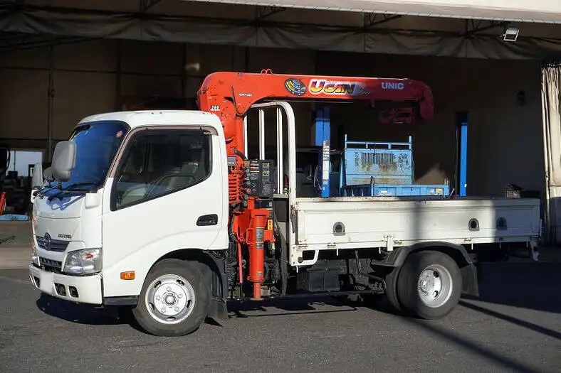 日野 デュトロ 小型 クレーン付 3段 ラジコン の中古トラック【車両No.138539】