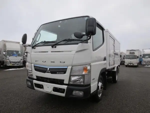 三菱 キャンター 小型 冷凍冷蔵 低温 床ステン の中古トラック【車両No.138427】