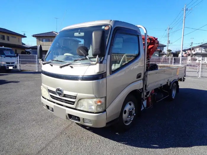 日野 デュトロ 小型 クレーン付 横置簡易クレーン 床鉄板 の中古トラック【車両No.138744】