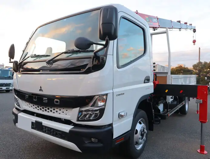 三菱 キャンター 小型 クレーン付 6段 ラジコン の中古トラック【車両No.138935】