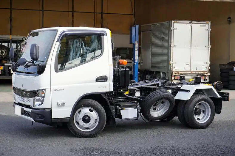 三菱 キャンター 小型 アームロール ツインホイスト 2RG-FBAV0 の中古トラック【車両No.139201】