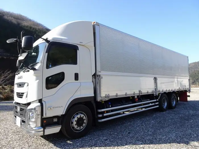 いすゞ ギガ 大型 ウイング 床鉄板 エアサス の中古トラック【車両No.139574】