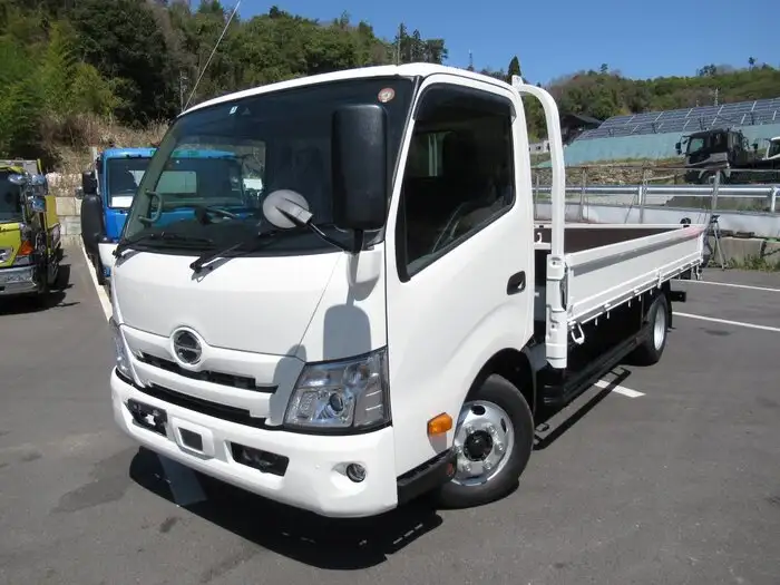 日野 デュトロ 小型 平ボディ 2RG-XZU712M R4 の中古トラック【車両No.139811】