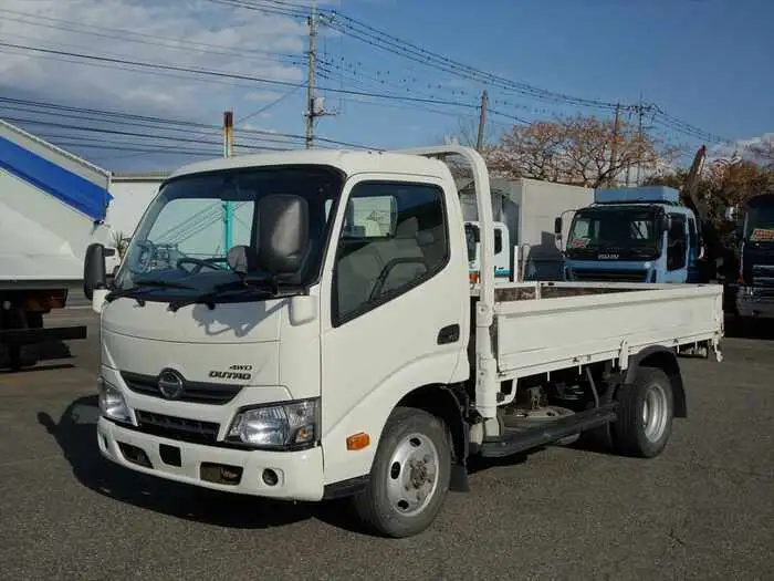 日野 デュトロ 小型 平ボディ TKG-XZU685M H28 の中古トラック【車両No.140108】