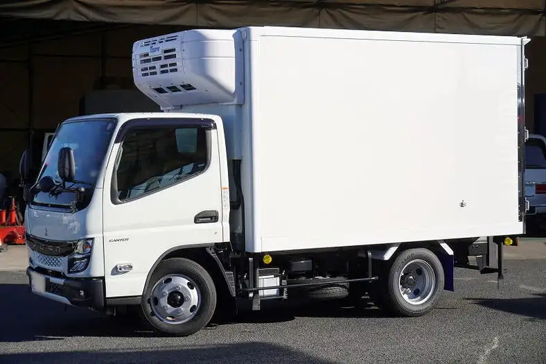 三菱 キャンター 小型 冷凍冷蔵 中温 キーストン の中古トラック【車両No.140139】