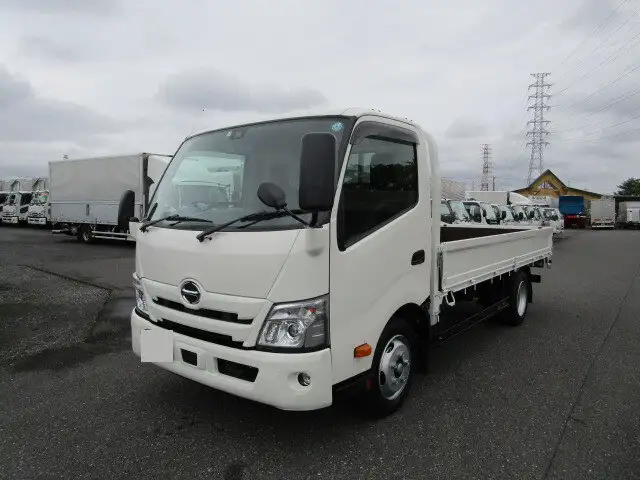 日野 デュトロ 小型 平ボディ 2RG-XZU710M R4 の中古トラック【車両No.140176】