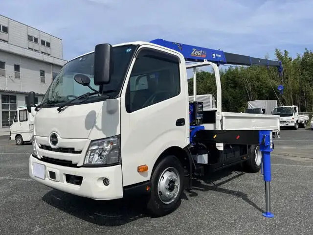 日野 デュトロ 小型 クレーン付 4段 ラジコン の中古トラック【車両No.140479】