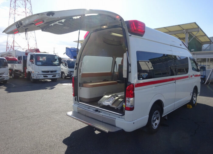 トヨタ ハイエース 小型 特殊車両 CBF-TRH226S H26の中古トラック画像5