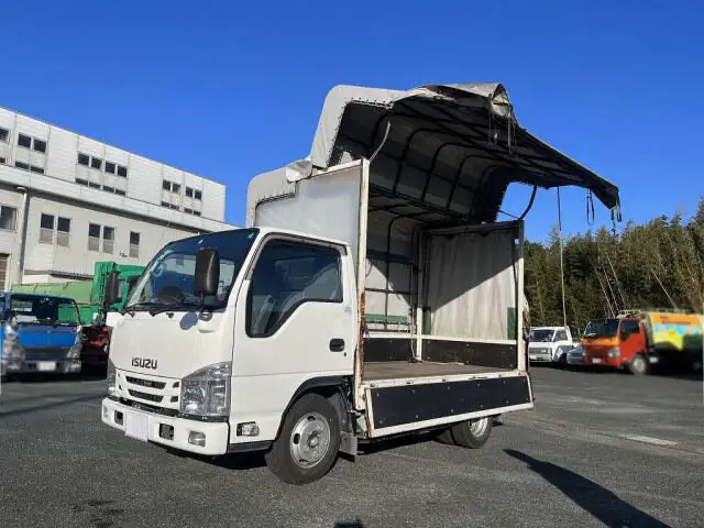 いすゞ エルフ 小型 ウイング 幌ウイング TRG-NJR85A の中古トラック【車両No.141306】