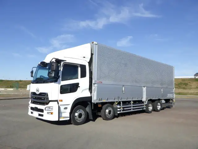 日産UD クオン 大型 ウイング エアサス ベッド の中古トラック【車両No.141075】