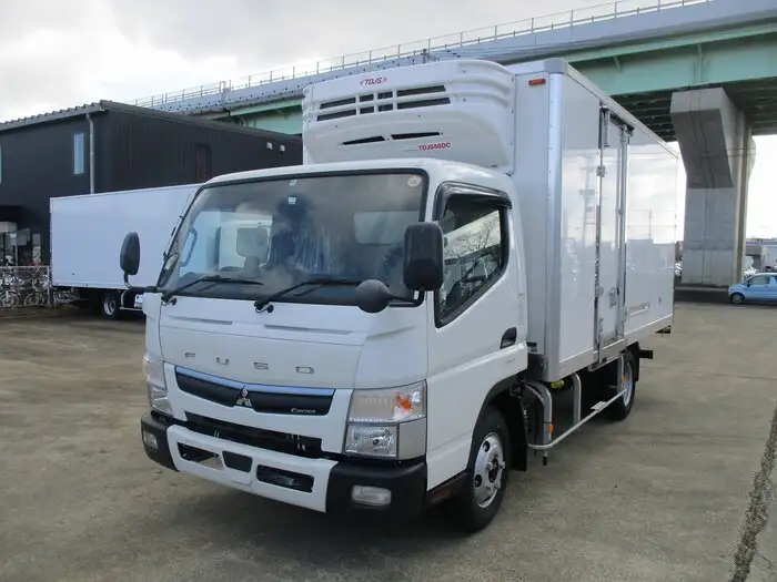 三菱 キャンター 小型 冷凍冷蔵 低温 床アルミ の中古トラック【車両No.141175】
