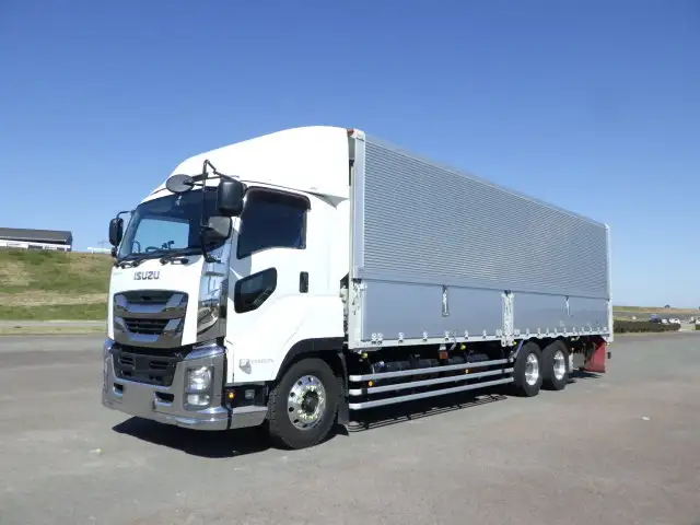 いすゞ ギガ 大型 ウイング エアサス ベッド の中古トラック【車両No.141840】