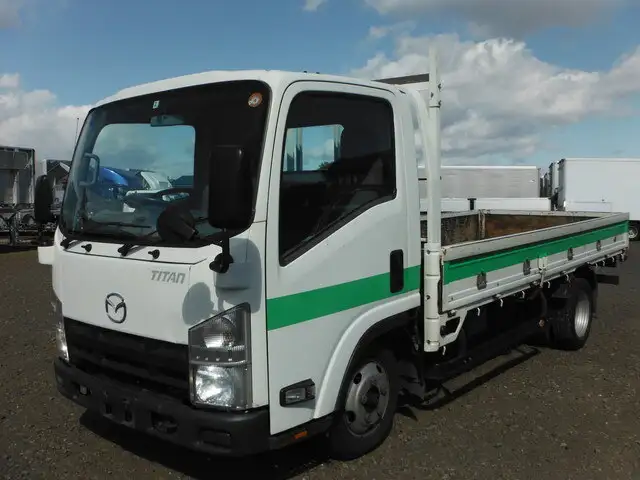 マツダ タイタン 小型 平ボディ SKG-LLR85AR H24 の中古トラック【車両No.141726】