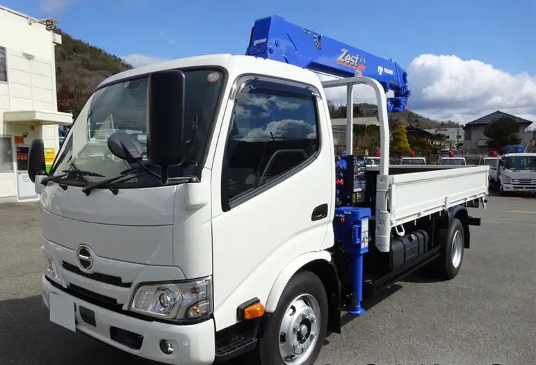 日野 デュトロ 小型 クレーン付 4段 ラジコン の中古トラック【車両No.142013】