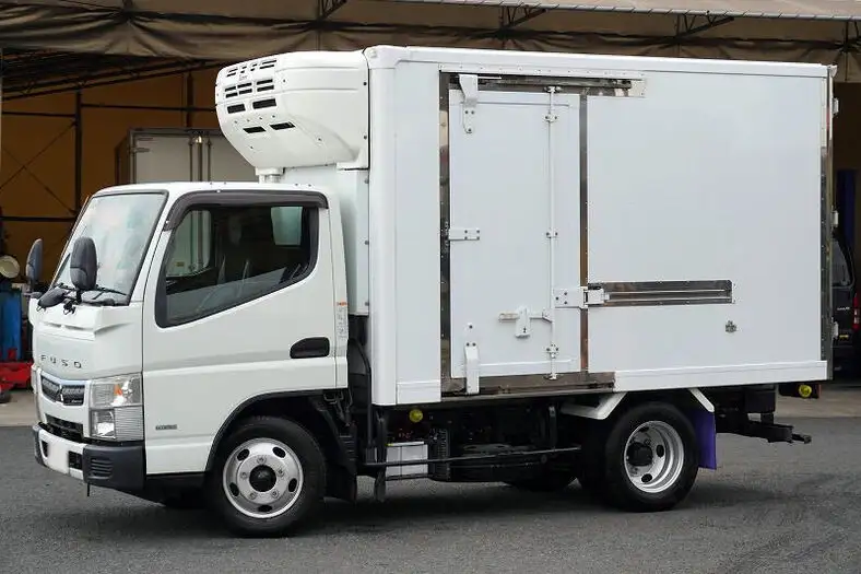 三菱 キャンター 小型 冷凍冷蔵 低温 床ステン の中古トラック【車両No.142143】