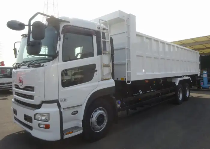 日産UD クオン 大型 ダンプ 土砂禁 ベッド の中古トラック【車両No.142380】