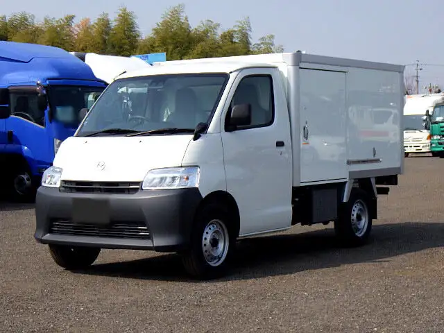 マツダ ボンゴ 小型 冷凍冷蔵 中温 床ステン の中古トラック【車両No.142517】