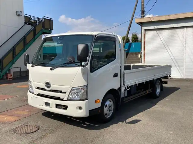 日野 デュトロ 小型 平ボディ 2RG-XZC710M R3 の中古トラック【車両No.143037】