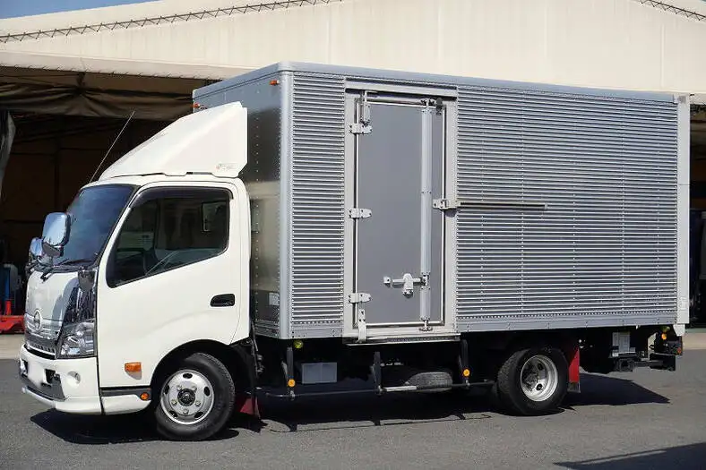 トヨタ ダイナ 小型 アルミバン パワーゲート サイドドア の中古トラック【車両No.143328】