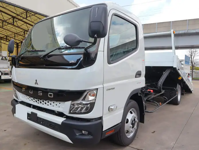 三菱 キャンター 小型 車両重機運搬 ラジコン ウインチ の中古トラック【車両No.143525】