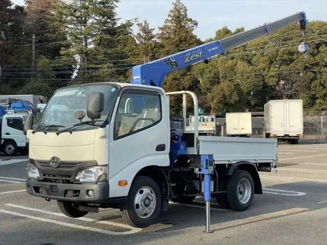 トヨタ ダイナ 小型 クレーン付 3段 ラジコン の中古トラック【車両No.143566】