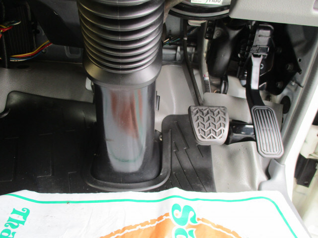 日野 デュトロ 小型 アルミバン ボトルカー サイドドア｜画像16