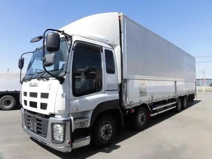 いすゞ ギガ 大型 ウイング エアサス ベッド の中古トラック【車両No.143495】