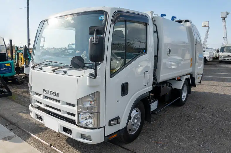 いすゞ エルフ 小型 パッカー車 プレス式 SKG-NMR85AN の中古トラック【車両No.144374】
