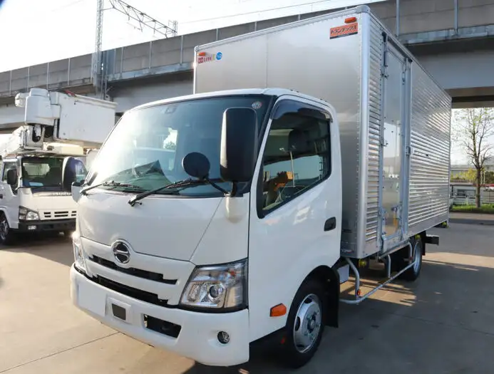 日野 デュトロ 小型 アルミバン サイドドア 2RG-XZU710M の中古トラック【車両No.144393】