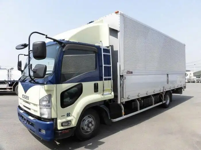 いすゞ フォワード 中型/増トン ウイング エアサス ベッド の中古トラック【車両No.144527】