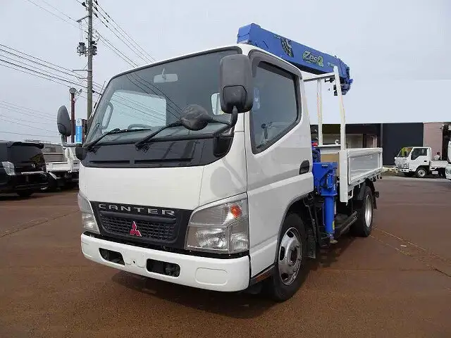 三菱 キャンター 小型 クレーン付 4段 ラジコン の中古トラック【車両No.144886】
