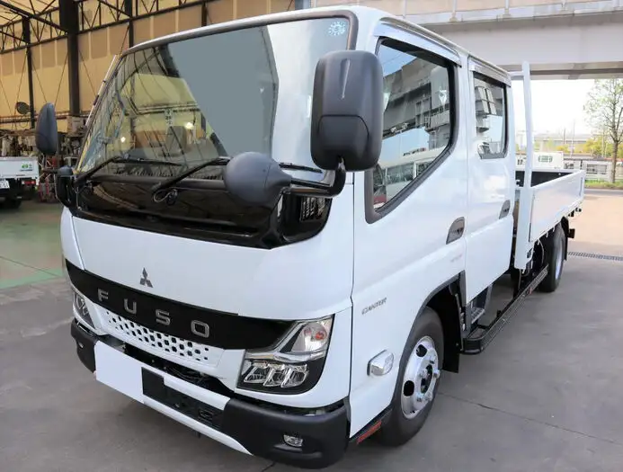 三菱 キャンター 小型 平ボディ Wキャブ 2RG-FEA20 の中古トラック【車両No.145024】