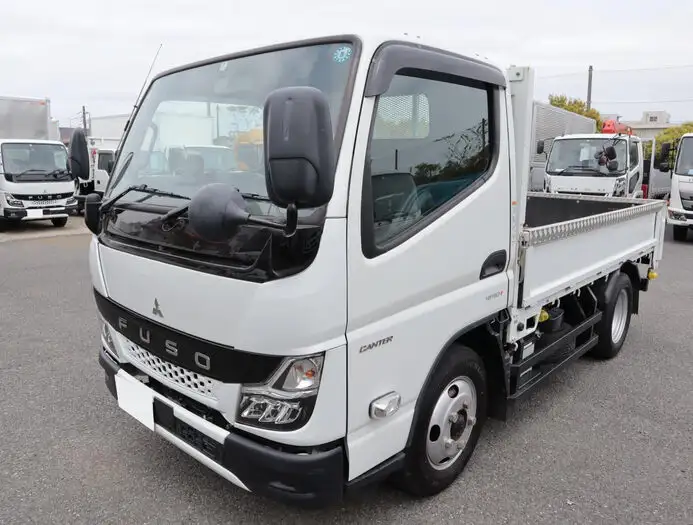 三菱 キャンター 小型 平ボディ 床鉄板 2RG-FBAV0 の中古トラック【車両No.145019】