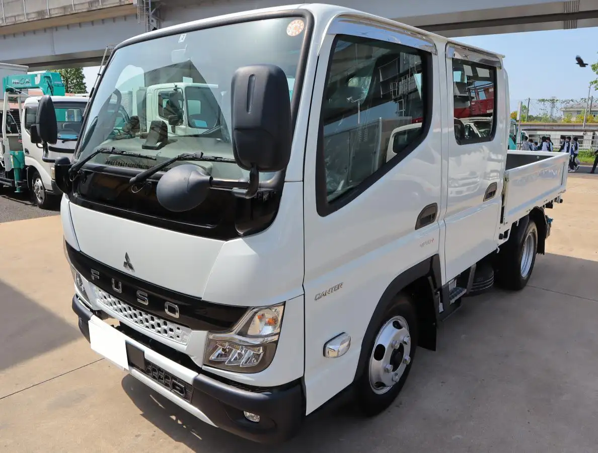 三菱 キャンター 小型 平ボディ Wキャブ 2RG-FBA20 の中古トラック【車両No.145451】