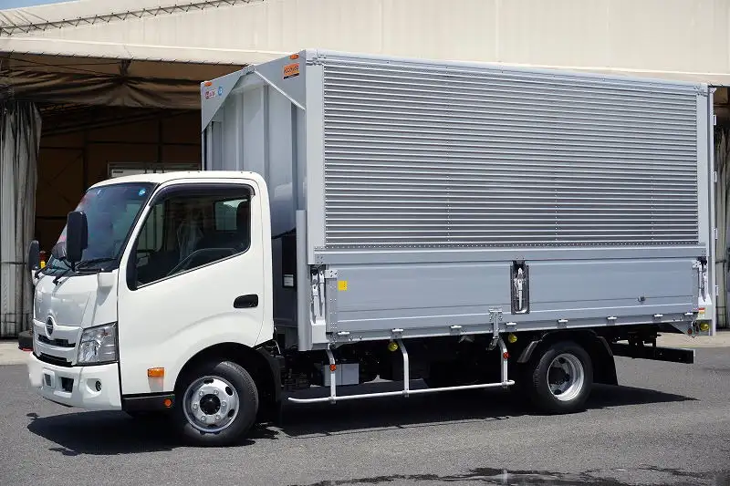 日野 デュトロ 小型 ウイング 2RG-XZU712M R4 の中古トラック【車両No.146138】