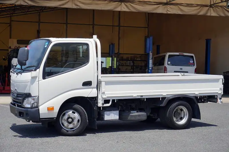 トヨタ ダイナ 小型 平ボディ TKG-XZC605 H29 の中古トラック【車両No.146096】