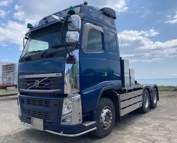 輸入車・その他 輸入車その他 大型 トラクター ハイルーフ 2デフ の中古トラック【車両No.146190】