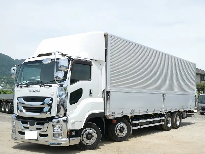 いすゞ ギガ 大型 ウイング パワーゲート エアサス の中古トラック【車両No.146472】