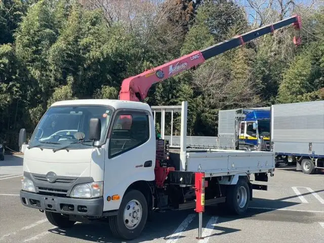 日野 デュトロ 小型 クレーン付 4段 ラジコン の中古トラック【車両No.146971】