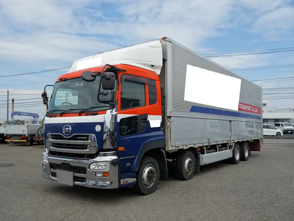 日産UD クオン 大型 ウイング エアサス ベッド の中古トラック【車両No.147307】