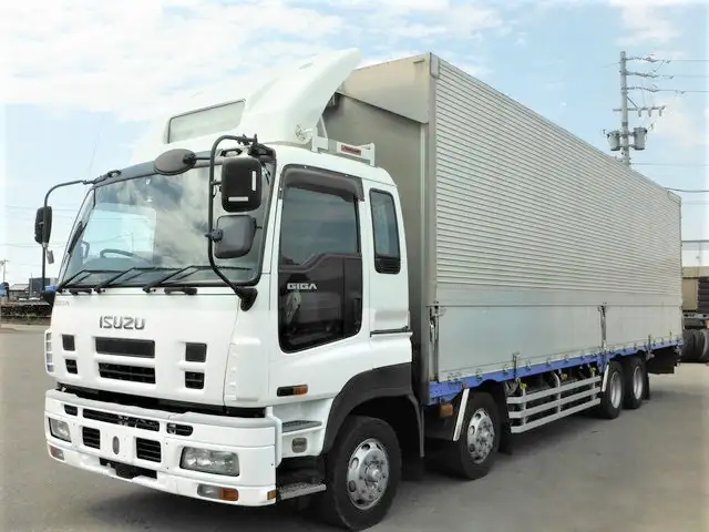 いすゞ ギガ 大型 ウイング エアサス ベッド の中古トラック【車両No.147400】