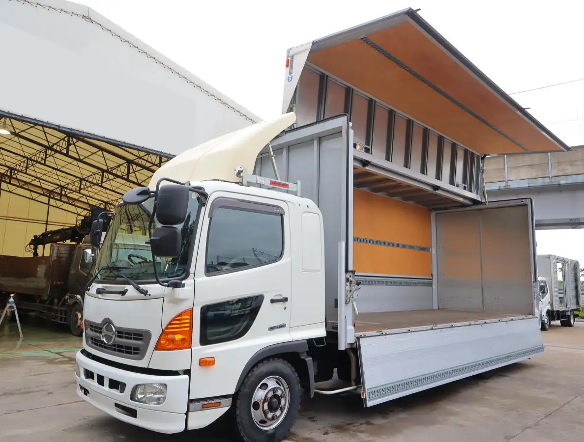 日野 レンジャー 中型/増トン ウイング エアサス ベッド の中古トラック【車両No.147240】