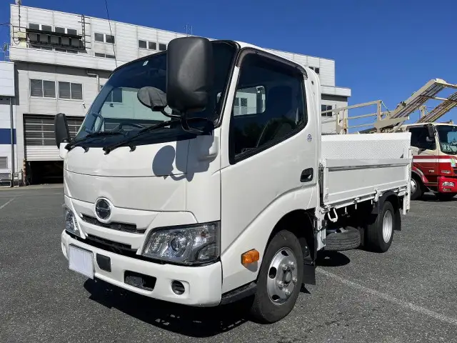 日野 デュトロ 小型 平ボディ パワーゲート 2RG-XZC605M の中古トラック【車両No.146721】
