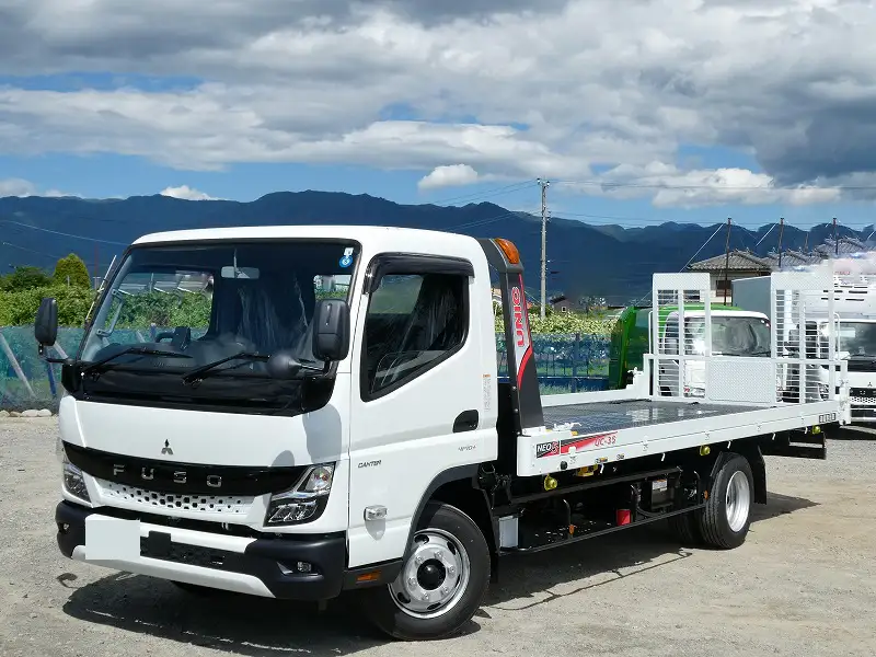 三菱 キャンター 小型 車両重機運搬 ラジコン ウインチ の中古トラック【車両No.147751】