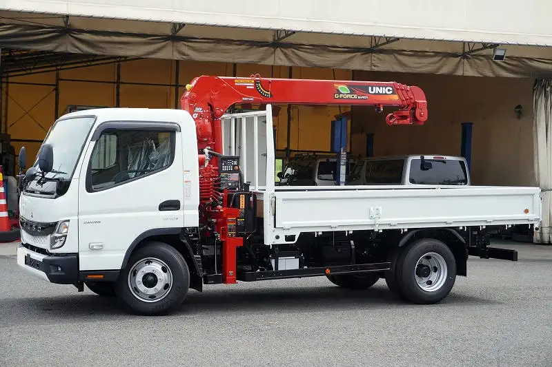 三菱 キャンター 小型 クレーン付 4段 ラジコン の中古トラック【車両No.147769】