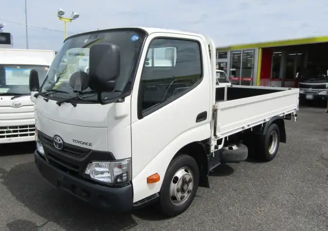 トヨタ トヨエース 小型 平ボディ XZC605 H30 の中古トラック【車両No.147834】