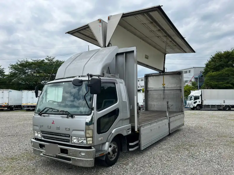 三菱 ファイター 中型/増トン ウイング エアサス ベッド の中古トラック【車両No.147121】